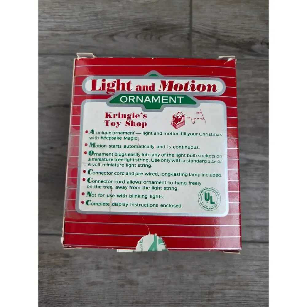 1987 Hallmark Kringle's Toy‎ Shop Light & Motion Ornament In Box - WORKS!